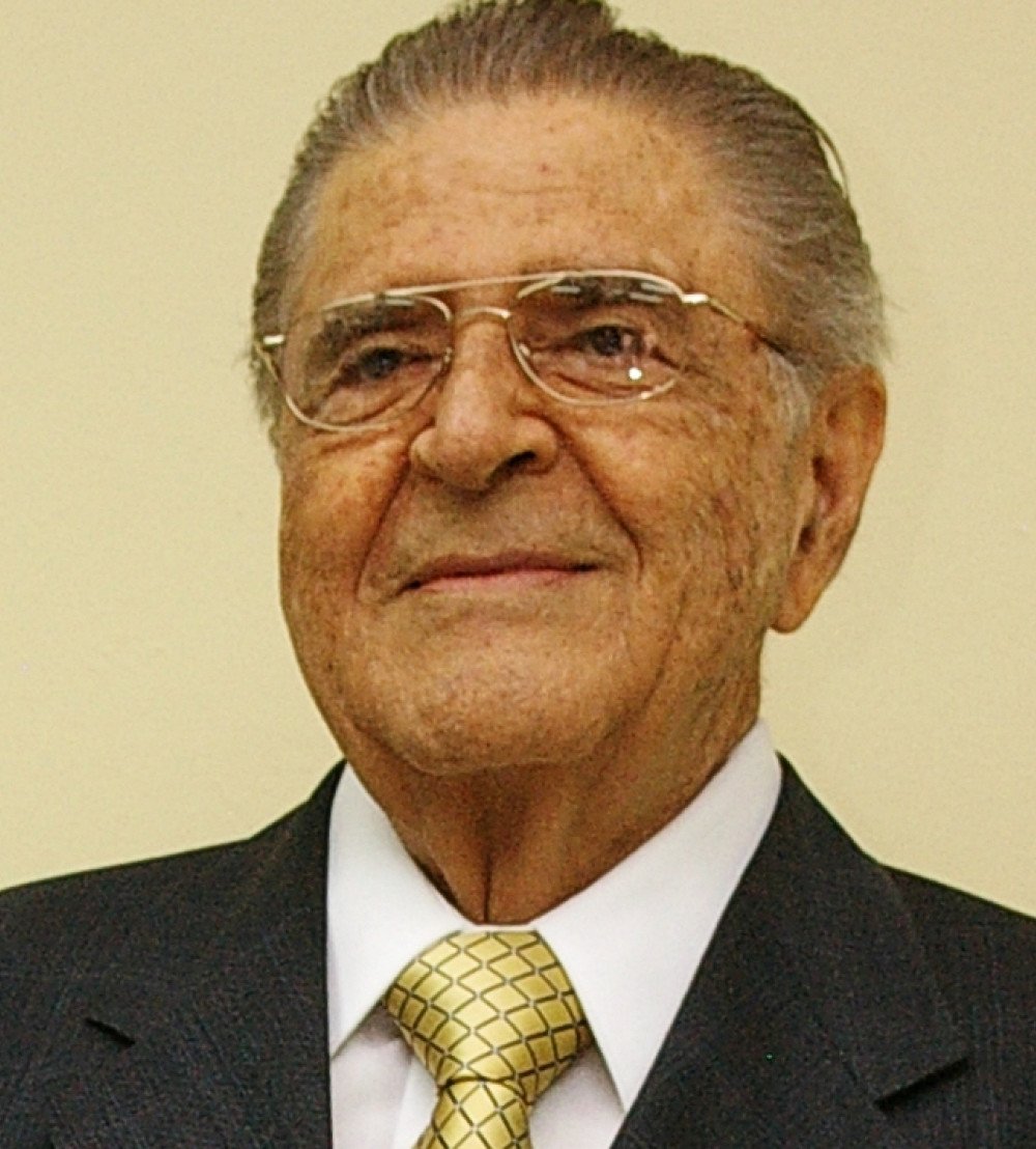 René Fortín, director de la Academia Salvadoreña de la Lengua
