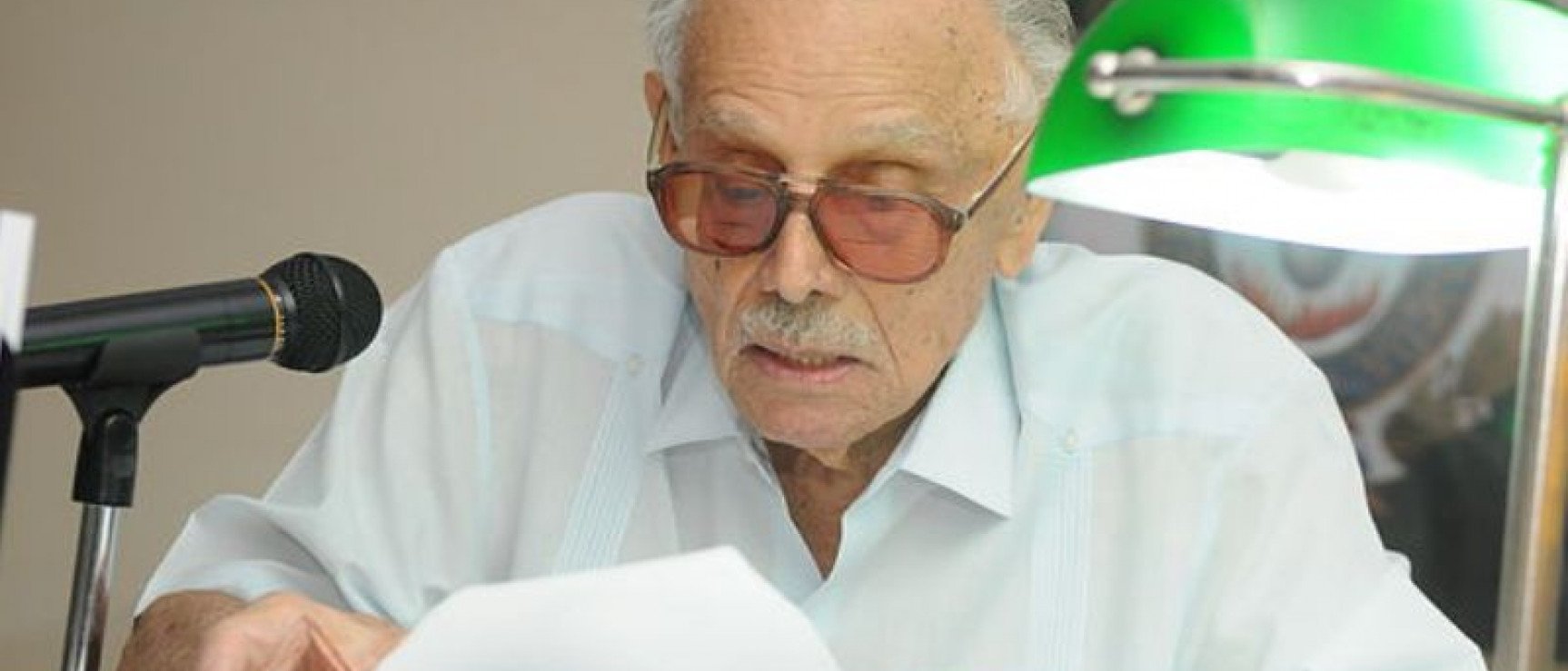 Guillermo Sánchez Borbón, miembro de número de la Academia Panameña de la Lengua.