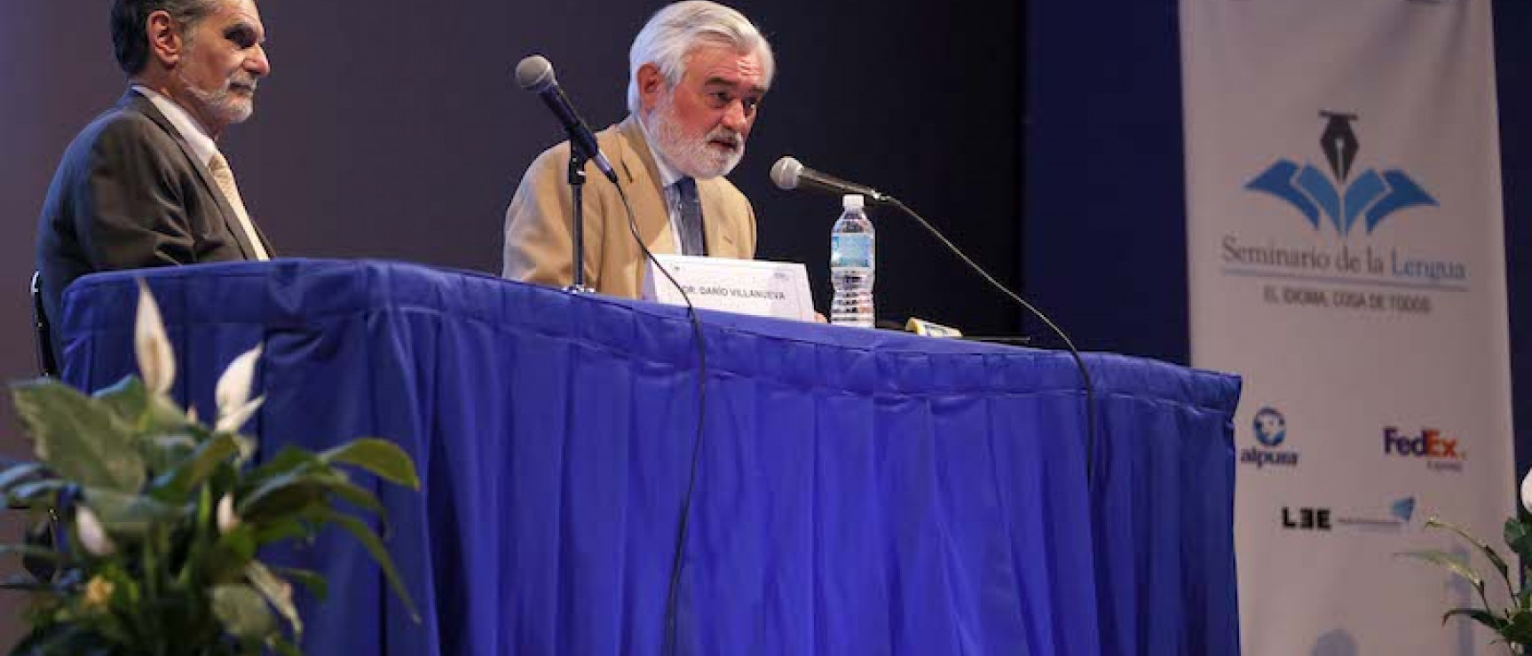 Darío Villanueva durante la conferencia. Foto: CANIEM.