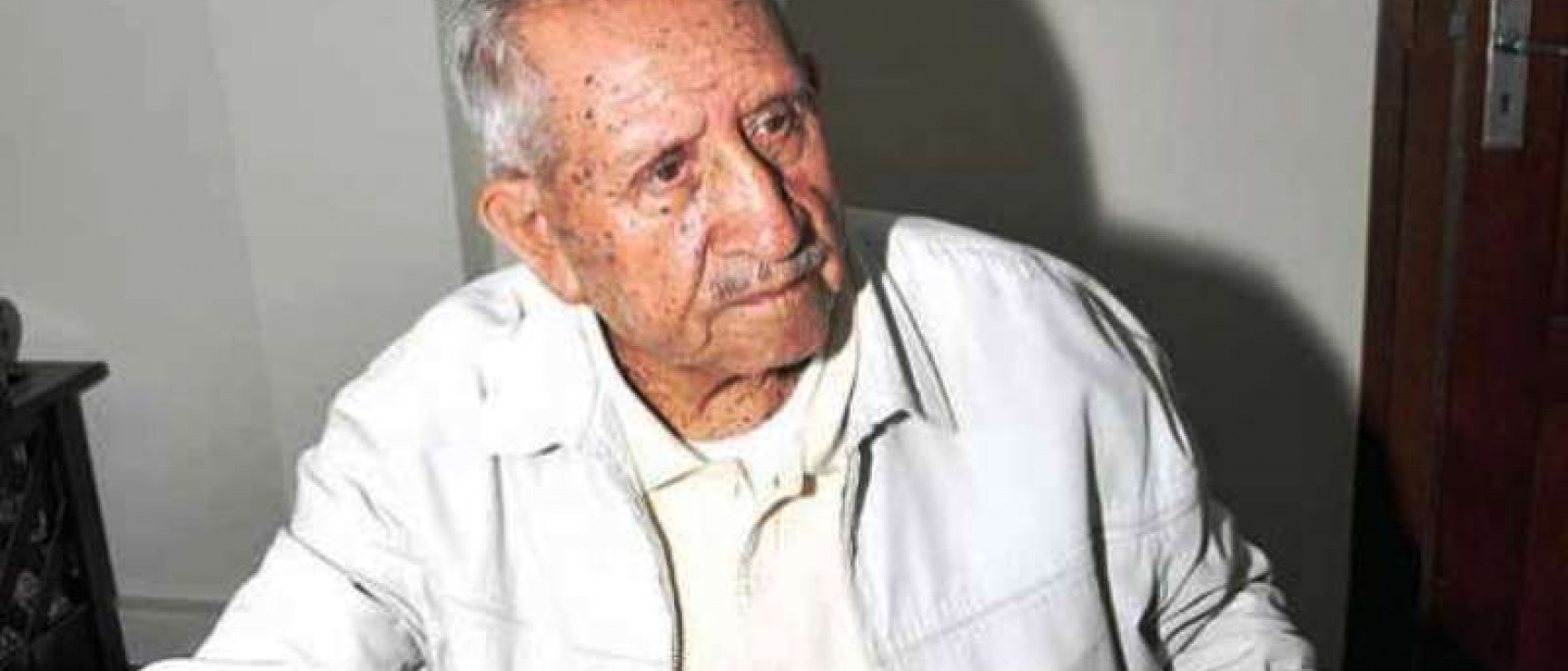 Fallece el académico boliviano Néstor Taboada (1929-2015). Foto: Opinión.