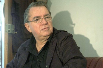 Laureano Albán, miembro de número de la Academia Costarricense de la Lengua. Foto: La Nación.