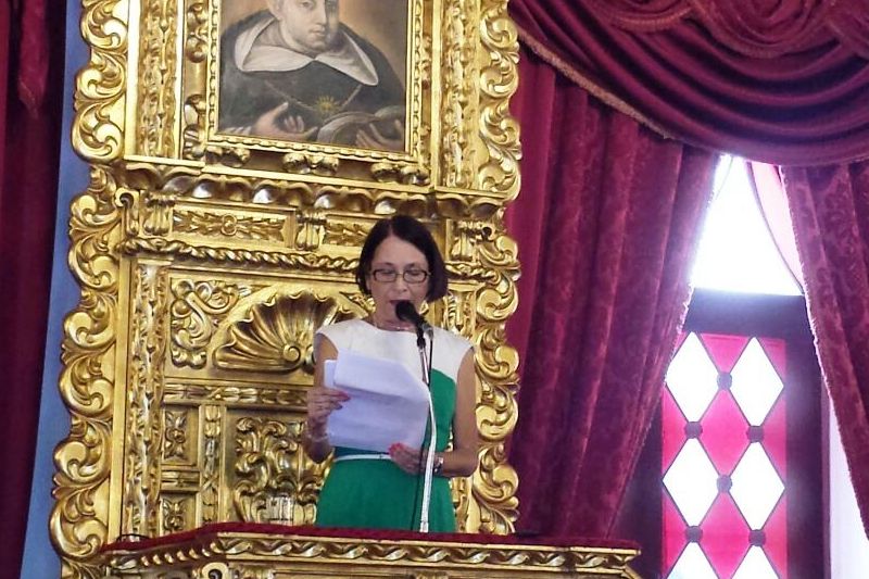 Ingreso de la ensayista Laura Margarita Febres en la AVL Noticia