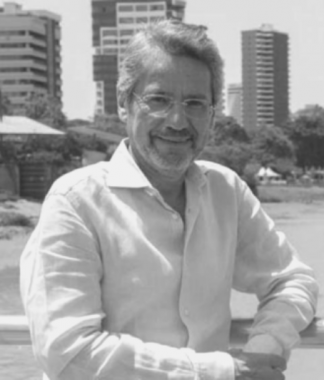 Raúl Vallejo Corral, miembro de la Academia Ecuatoriana de la Lengua (foto: «El Telégrafo»)
