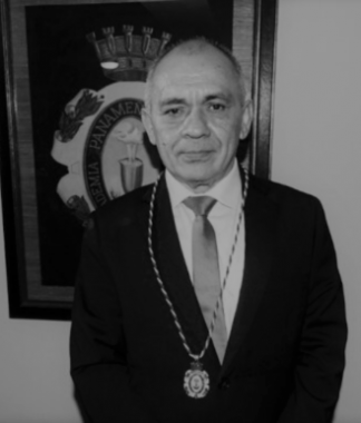 Rafael Candanedo, miembro de la Academia Panameña de la Lengua