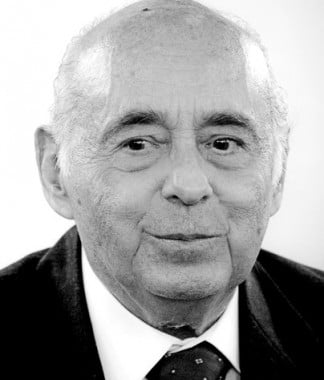 Carlos Germán Belli.
