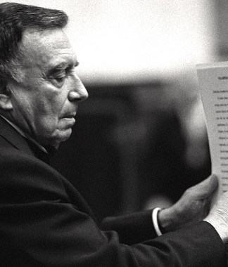 Lectura del discurso de ingreso de Luis María Anson, el 8 de febrero de 1998. © «El País».