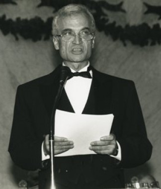 Lectura del discurso de ingreso de Luis Goytisolo, el 29 de enero de 1995. Fototeca de ABC.