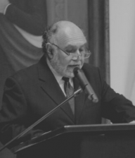 Germán Cáceres, prosecretario de la Academia Salvadoreña de la Lengua (foto: Universidad Dr. José Matías Delgado)