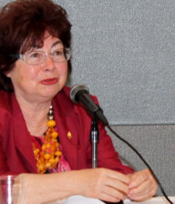 Domnita Dumitrescu, miembro de la Academia Norteamericana de la Lengua. Foto: California State University.