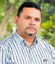 José Enrique Cardona, académico de número de la Academia Hondureña de la Lengua. Foto: Salvador Madrid.