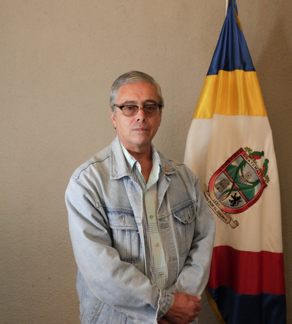 José Luis Perdomo, miembro de la Academia Guatemalteca de la Lengua.