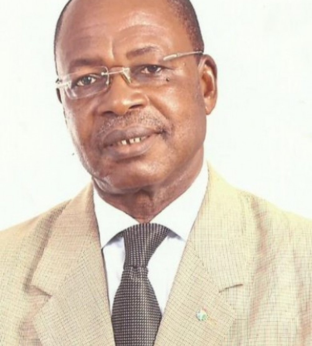 Carlos Nsue Otong, miembro de la Academia Ecuatoguineana de la Lengua.