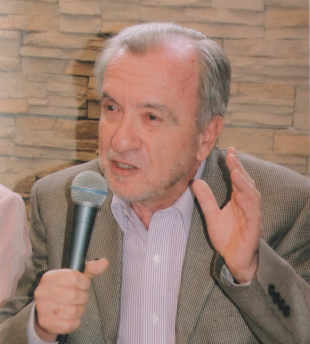 Diego Araujo, miembro dela Academia Ecuatoriana de la Lengua.