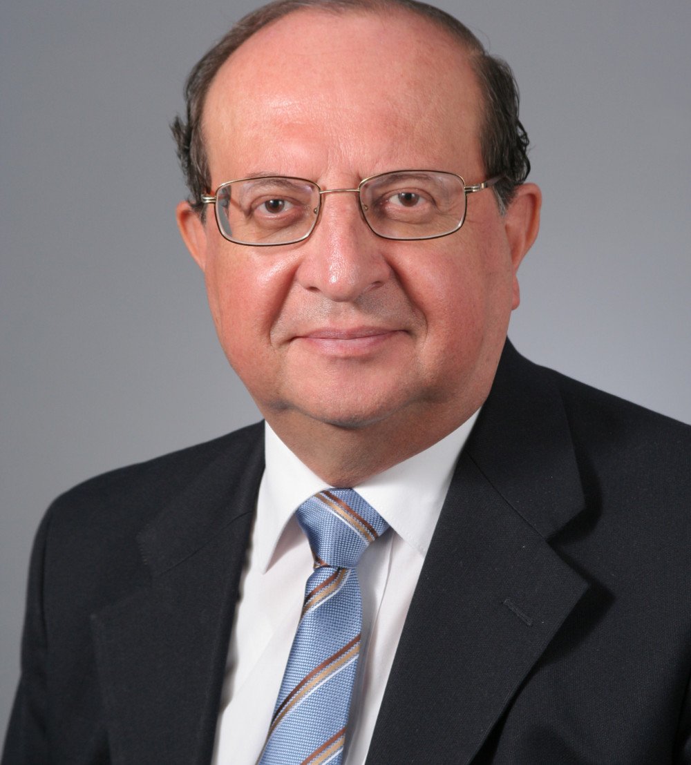 Eduardo Mora-Anda, miembro de la Academia Ecuatoriana de la Lengua.