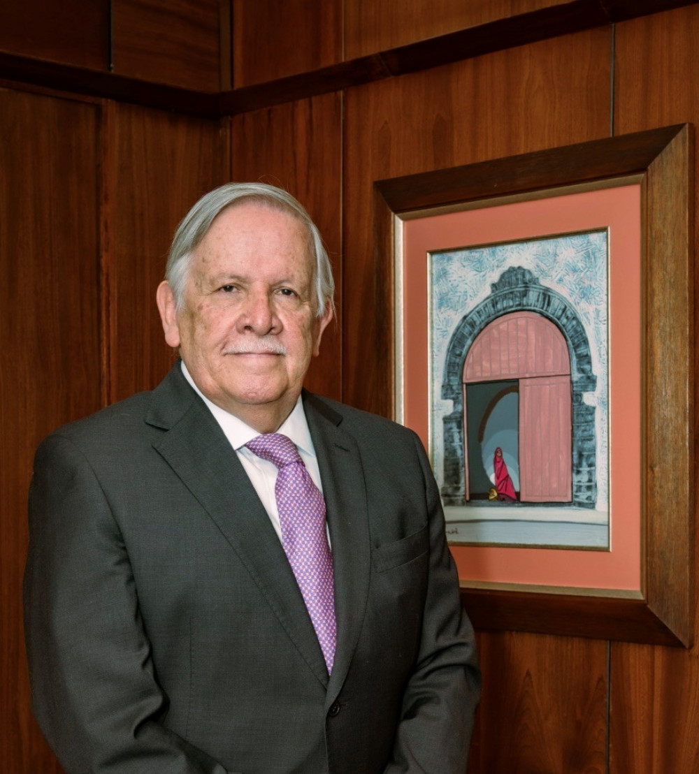 Fabián Corral, miembro de la Academia Ecuatoriana de la Lengua.