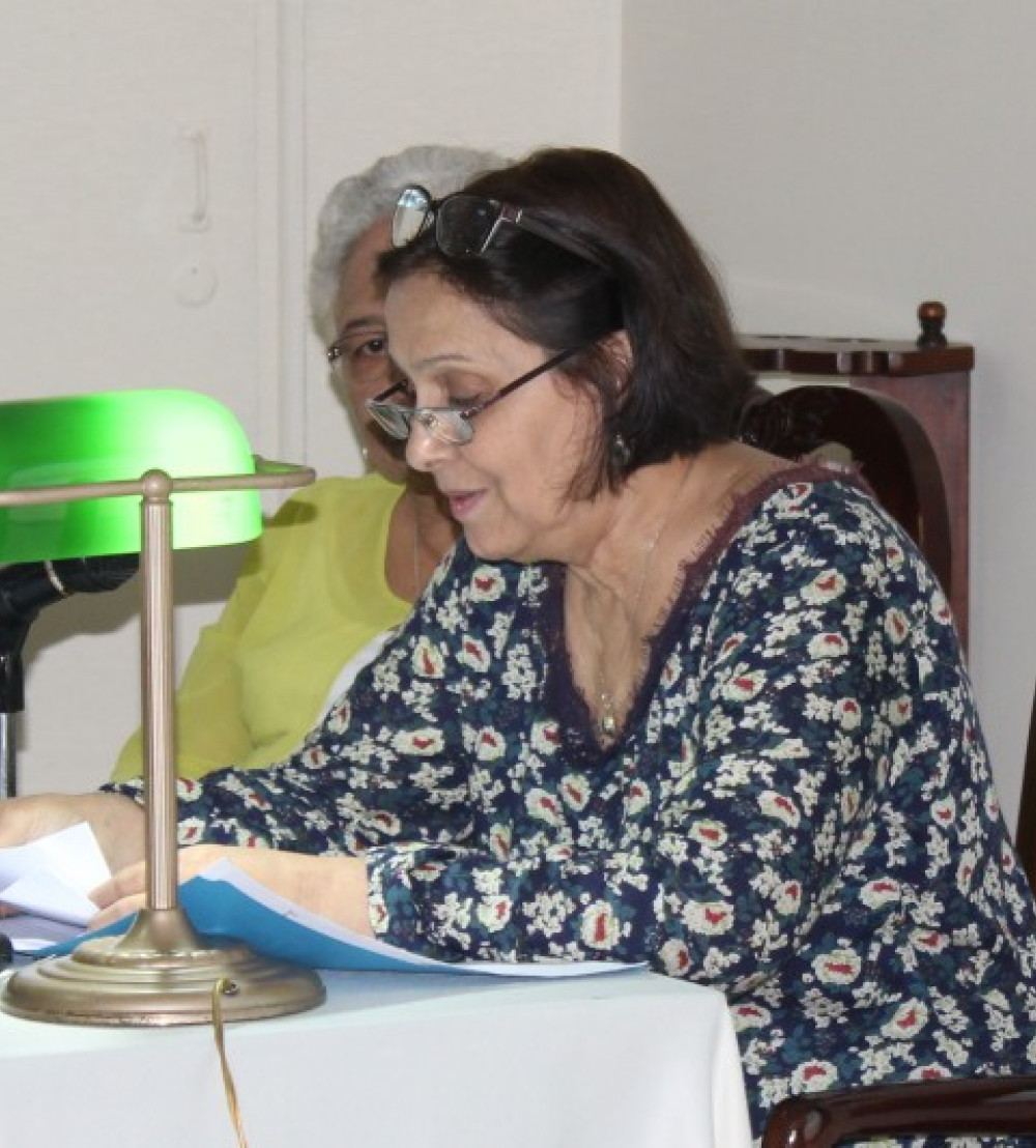 Ana María González Mafud, miembro de número de la Academia Cubana de la Lengua.