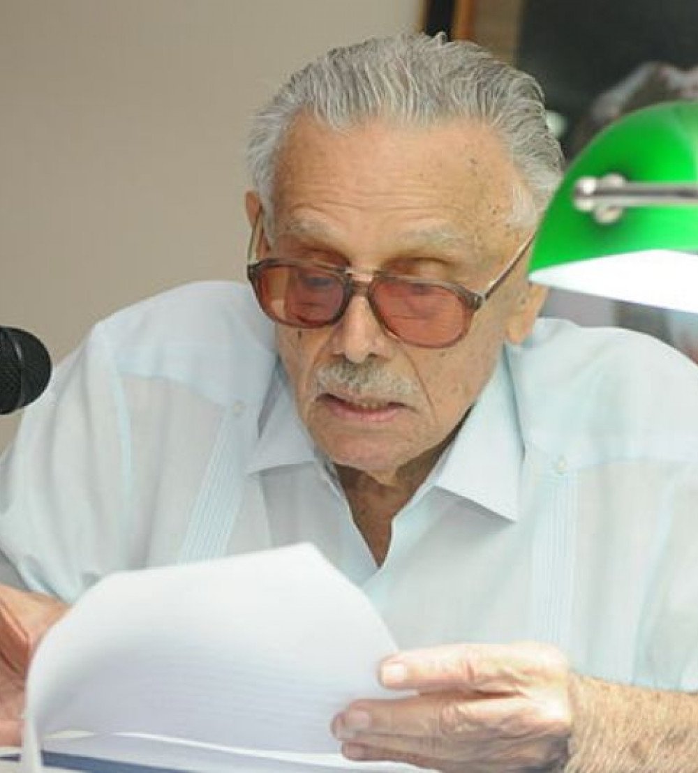 Guillermo Sánchez Borbón, miembro de número de la Academia Panameña de la Lengua.