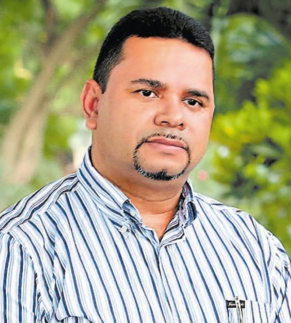 José Enrique Cardona, académico de número de la Academia Hondureña de la Lengua. Foto: Salvador Madrid.