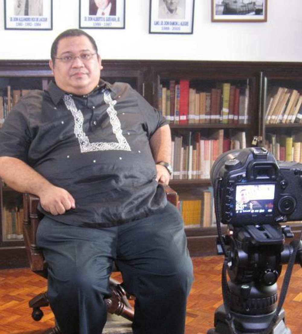  Macario Ofilada, miembro de la Academia Filipina de la Lengua Española (foto: <em>Periodista Digital</em>)
