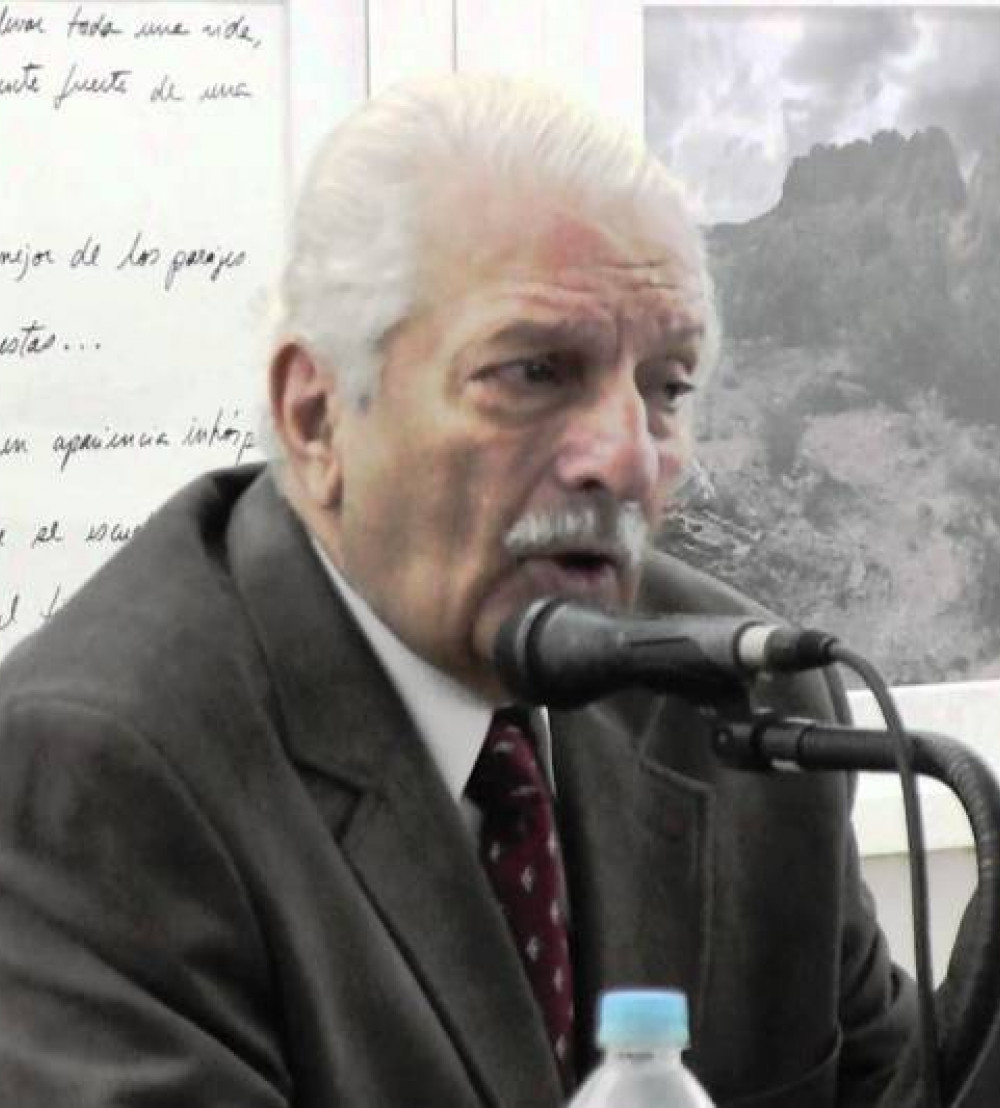 Alberto Varillas Montenegro, miembro de número de la Academia Peruana de la Lengua.