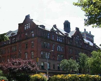 Teachers College de la Universidad de Columbia, sede donde se reúne la Academia Norteamericana