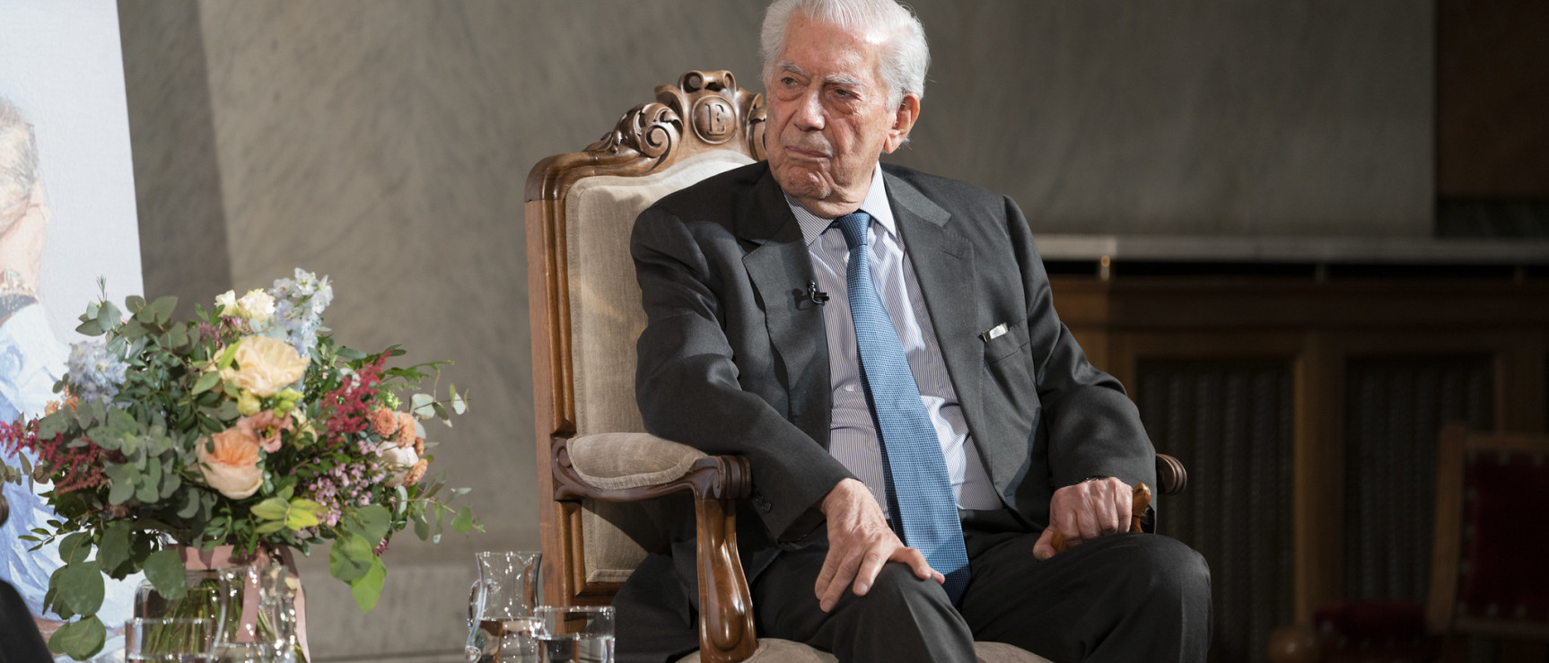 Mario Vargas Llosa (foto: RAE)