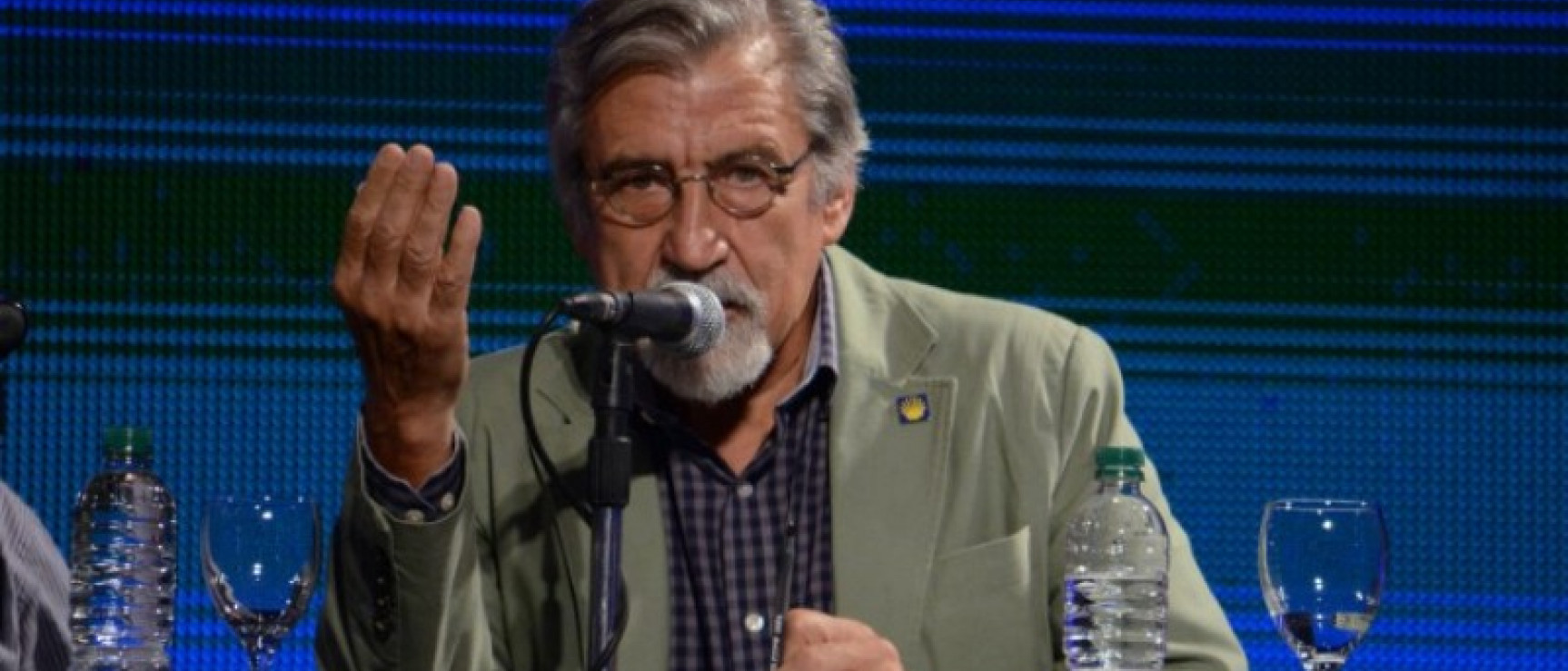 Fernando Operé, miembro de número de la Academia Norteamericana de la Lengua Española.