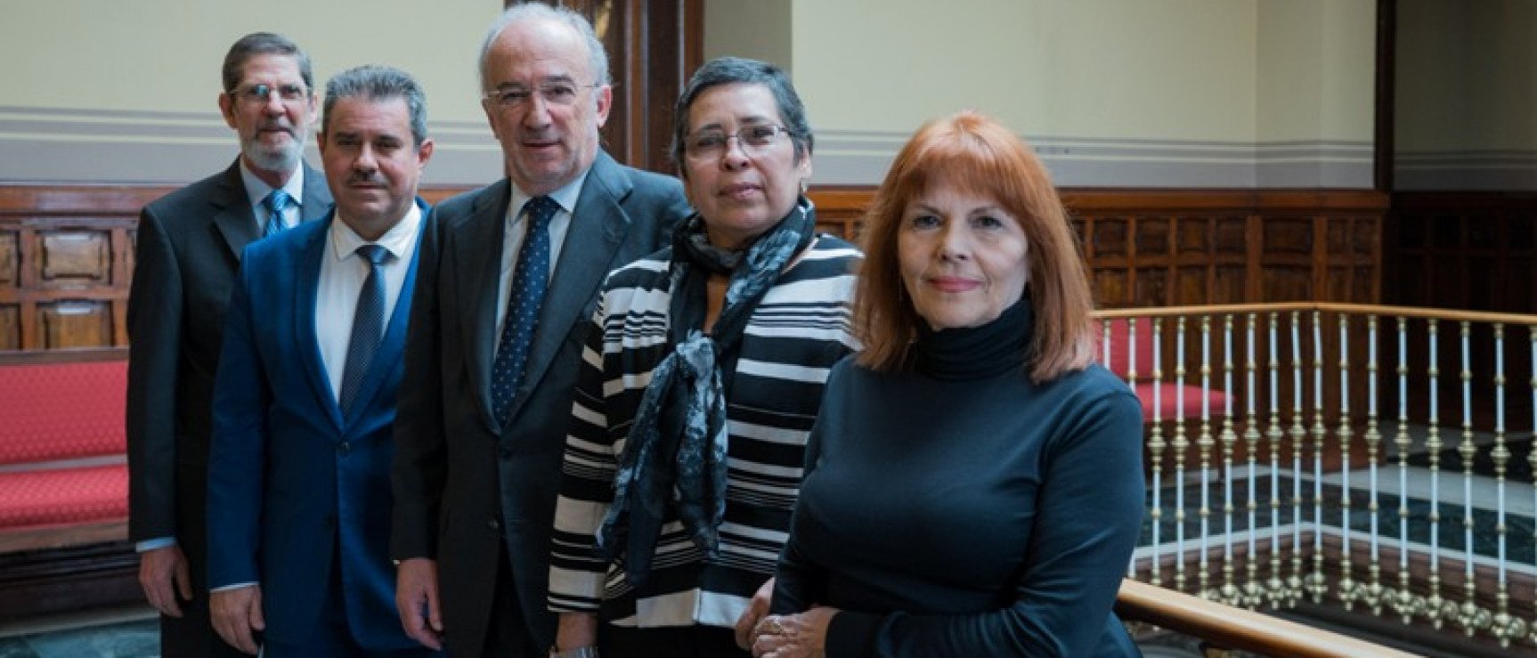 Los miembros de la Comisión Permanente en la sede de ASALE.