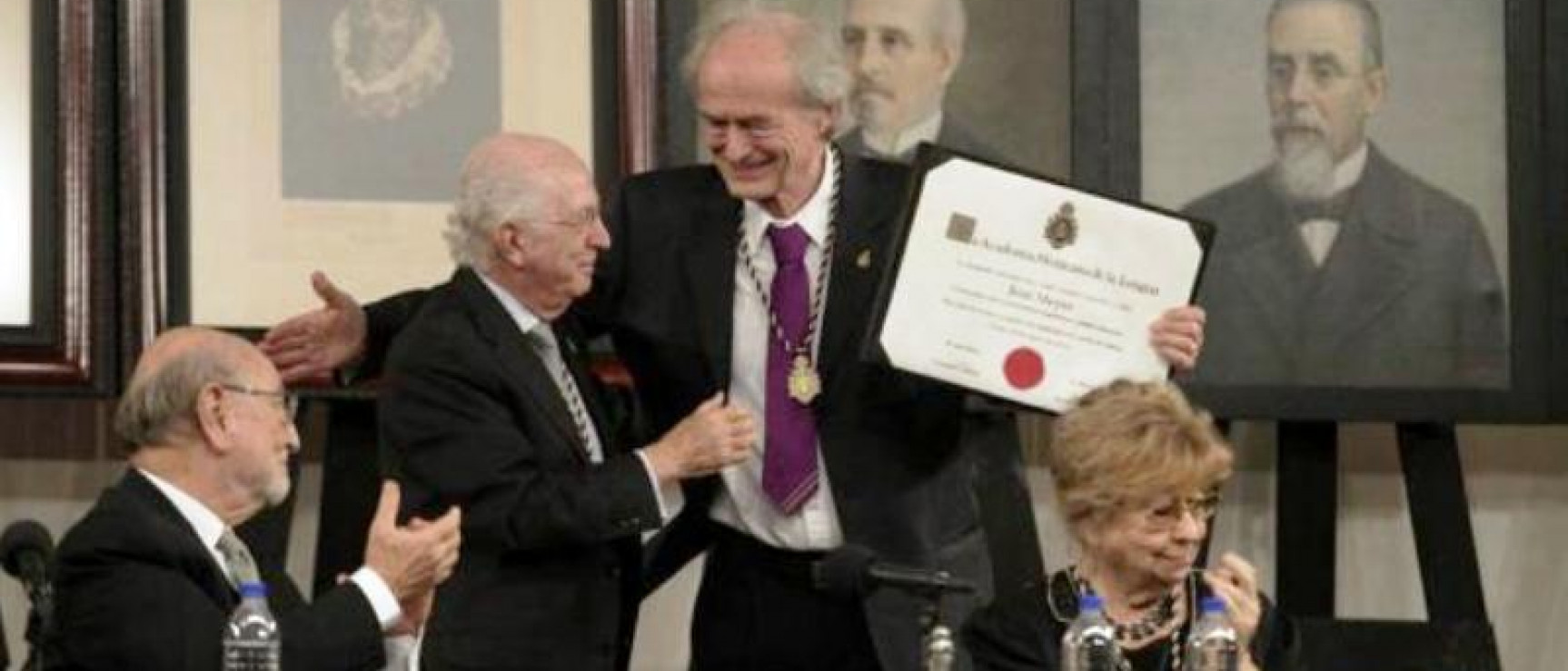 José Sarukhán, Jualiana González y Jean Meyer, nuevos miembros honorarios de la AML. Foto: El Universal.