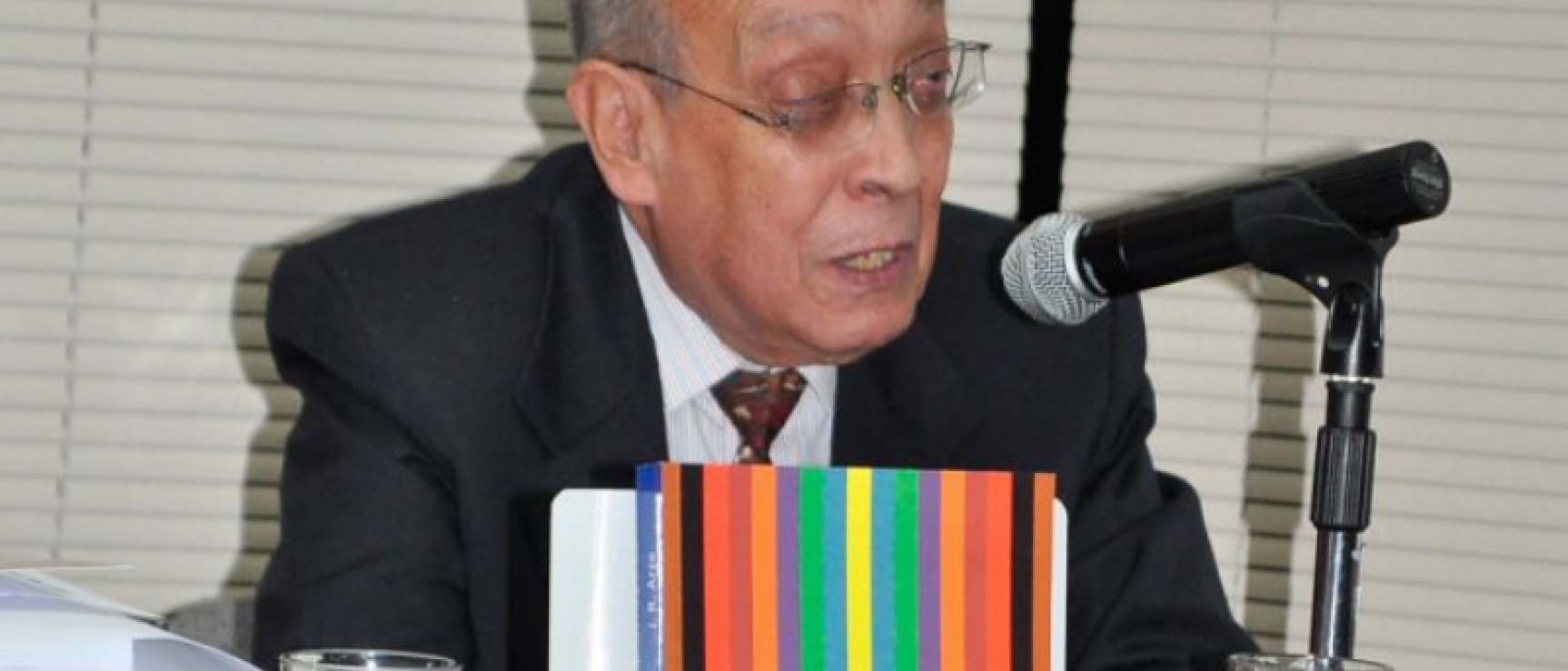 José Roberto Arze Arze, director interino de la Academia Bolivariana de la Lengua