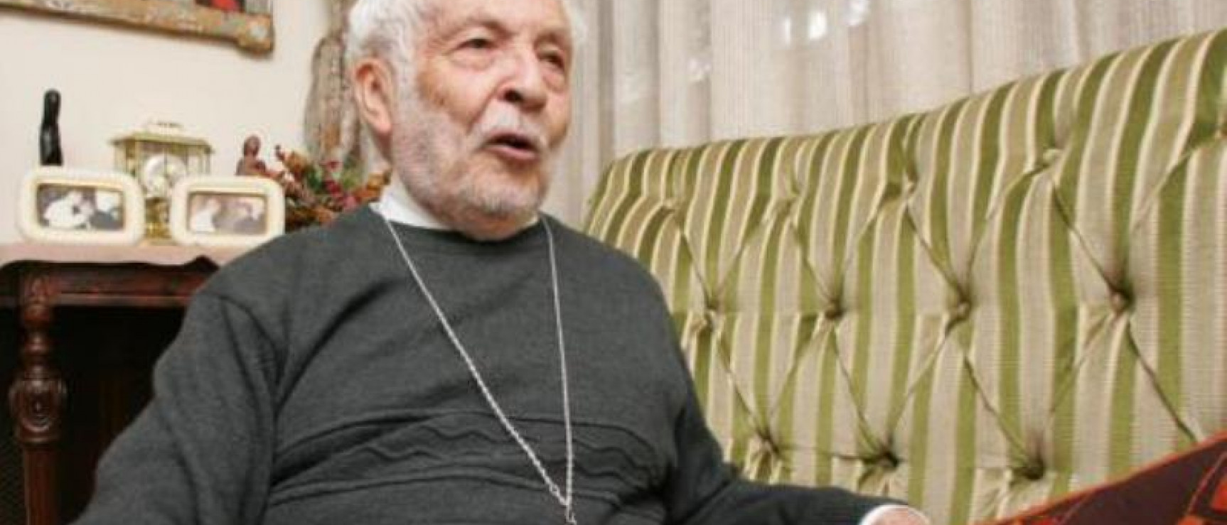 Fallece el académico ecuatoriano monseñor Luis Alberto Luna Tobar. Foto: El Comercio.