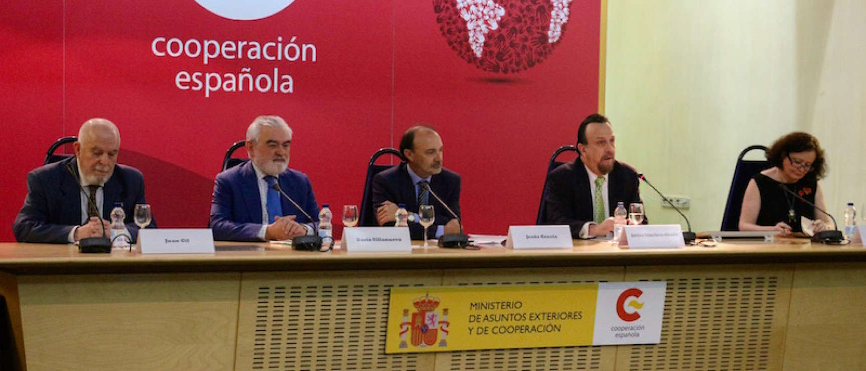 Participantes en el homenaje celebrado en la AECID. 