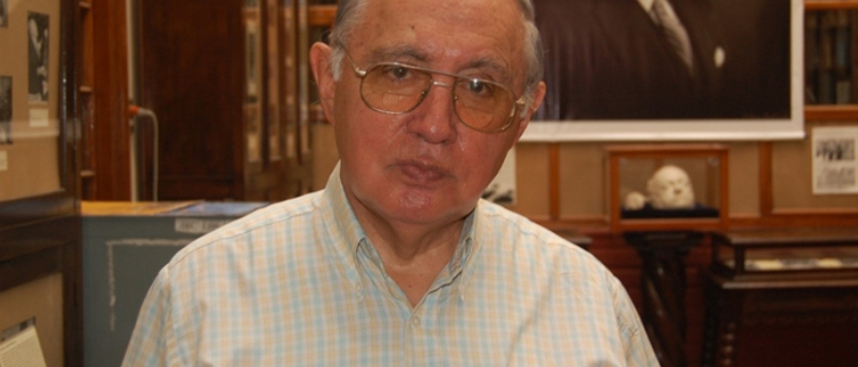 Gilberto Sánchez, Medalla Rector Juvenal Hernández 2015. Foto: Universidad Nacional Mayor de San Marcos.