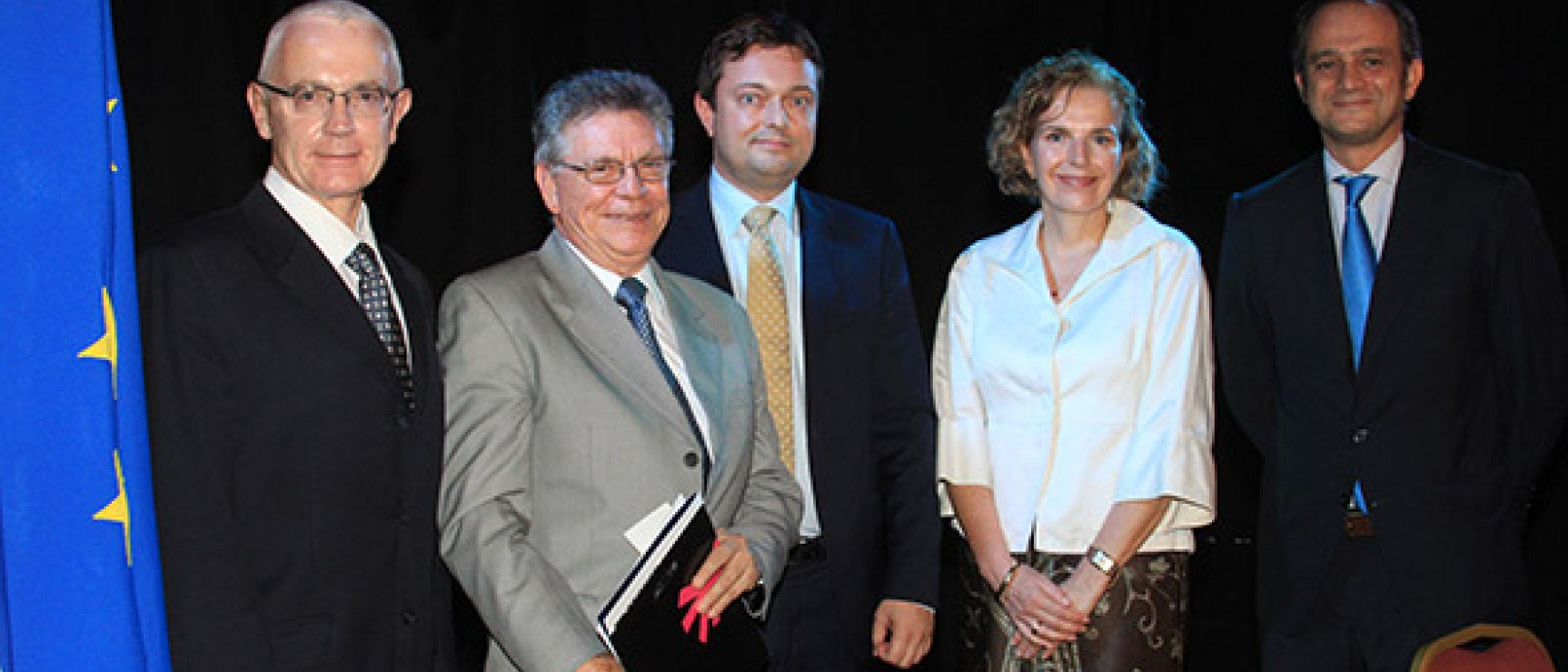 Víctor Manuel Ramos junto a los representantes de las embajadas de España, Alemania, Francia e Italia. Foto: La Tribuna.