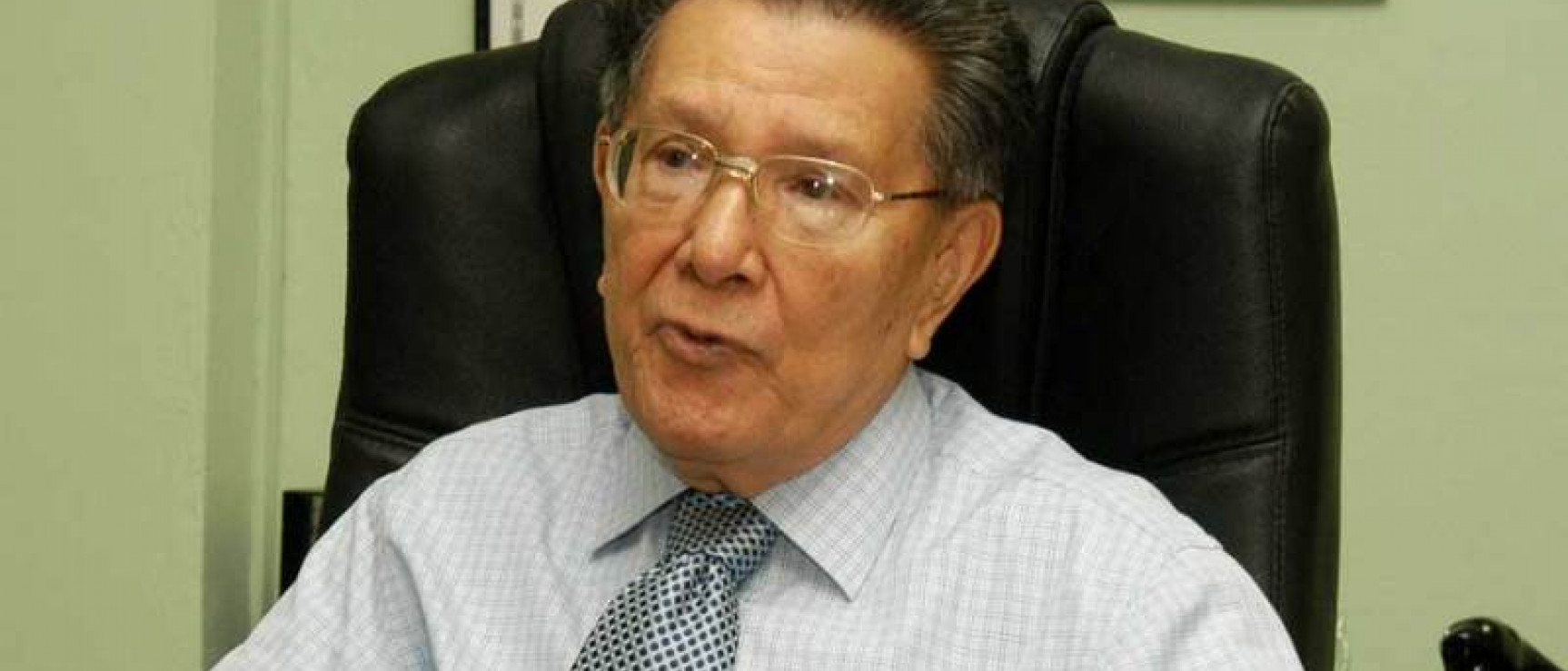 Fallece el académico Luis Alonso Aparicio (1918-2017). Foto: El Salvador.com