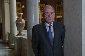 Retrato de José Manuel Blecua 