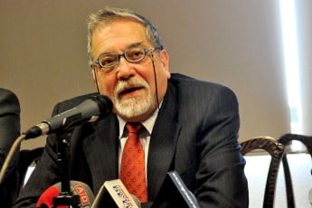Abraham Santibáñez, miembro de la Academia Chilena de la Lengua