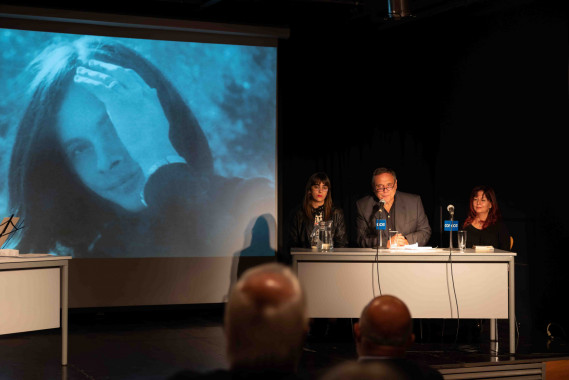 Homenaje a Cristina Peri Rossi en la Academia Nacional de las Letras de Uruguay (2022). Foto: © Centro Cultural de España de Montevideo 