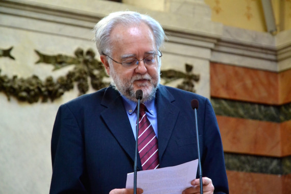 Ignacio Bosque ha hablado sobre «Ideas para conectar palabras».