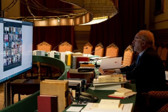 El director de la RAE y presidente de la ASALE, Santiago Muñoz Machado, preside el pleno virtual de la ASALE (foto: RAE)