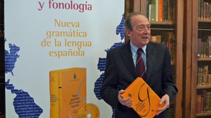 «Fonética y fonología», trabajo coordinado por José Manuel Blecua.