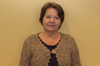 Victoria Espinosa, miembro de la Academia Chilena de la Lengua