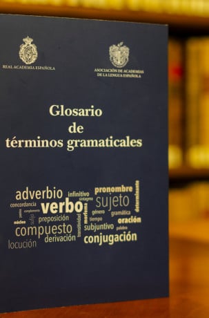 Glosario de términos gramaticales (foto: RAE)