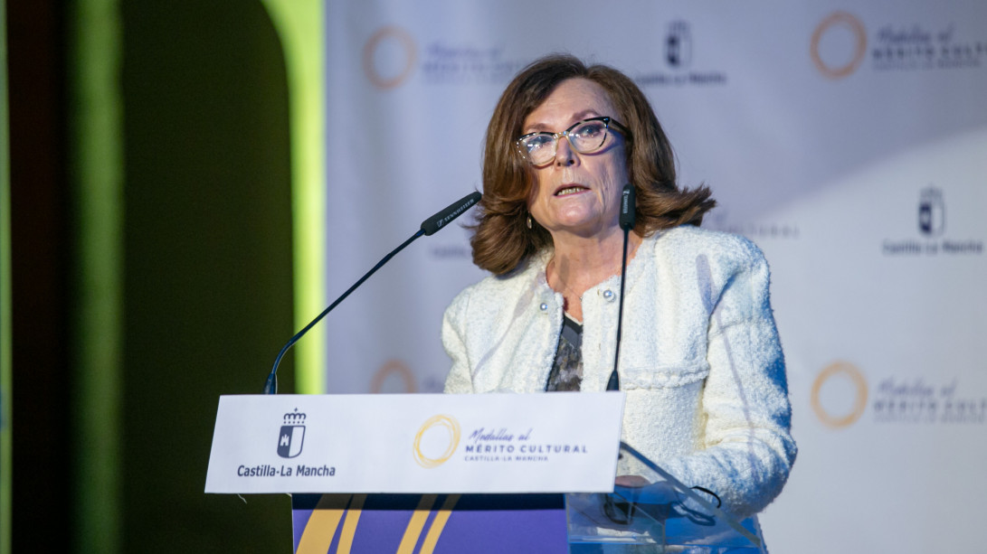 Aurora Egido, secretaria de la RAE, en la gala de entrega de Medallas al Mérito Cultural de Castilla-La Mancha (foto: RAE)