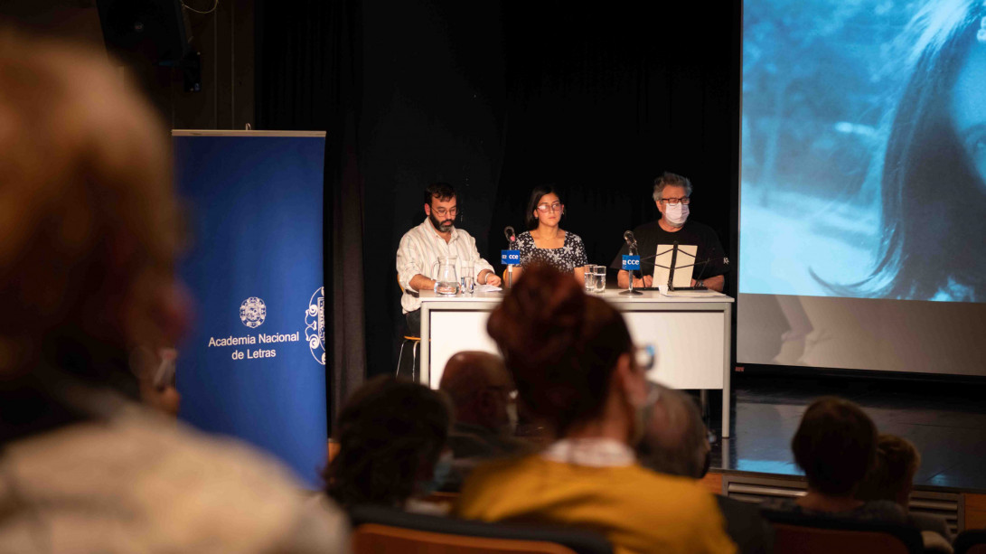 Homenaje a Cristina Peri Rossi en la Academia Nacional de las Letras de Uruguay (2022). Foto: © Centro Cultural de España de Montevideo 