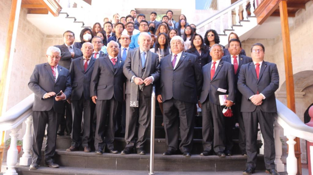 Presentación del «DPEJ» en la Universidad Nacional de San Agustín de Arequipa.