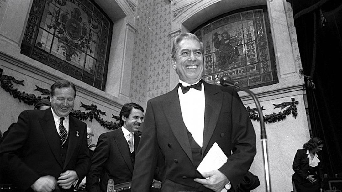 Ingreso de Mario Vargas Llosa, el 15 de enero de 1996. Fototeca de «El País».