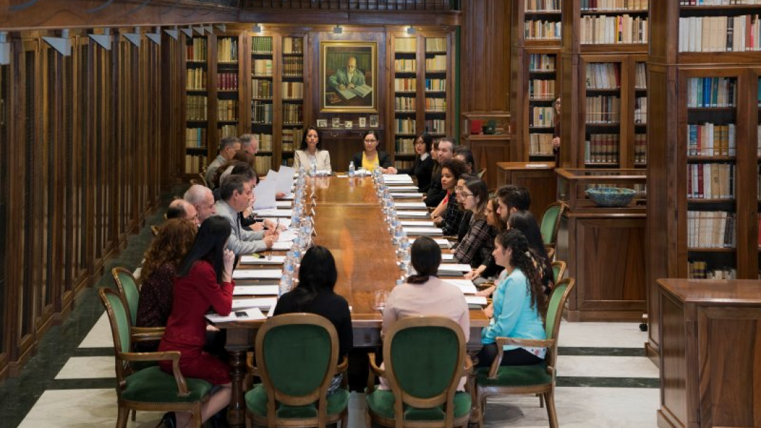 El acto de inauguración ha tenido lugar en la Biblioteca Dámaso Alonso de la RAE.