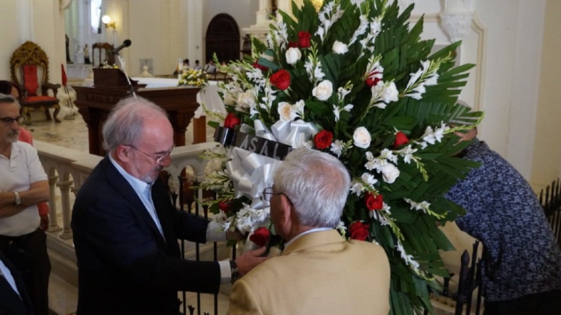 Visita al mausoleo de Rubén Darío (foto: ANL)