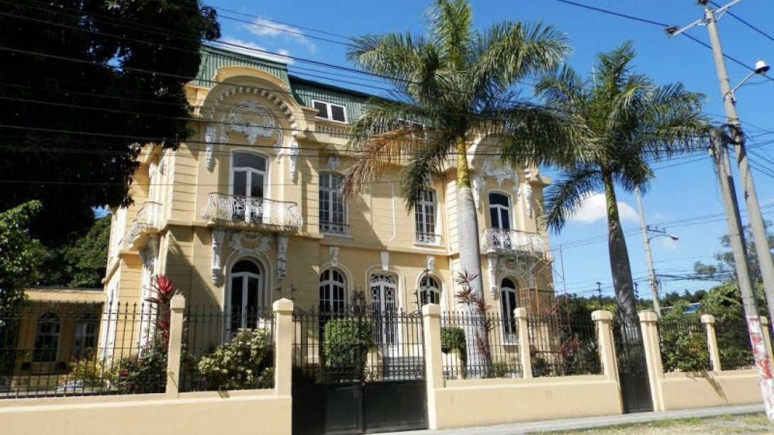 Sede de la Academia Salvadoreña de la Lengua. Foto: Panoramio.